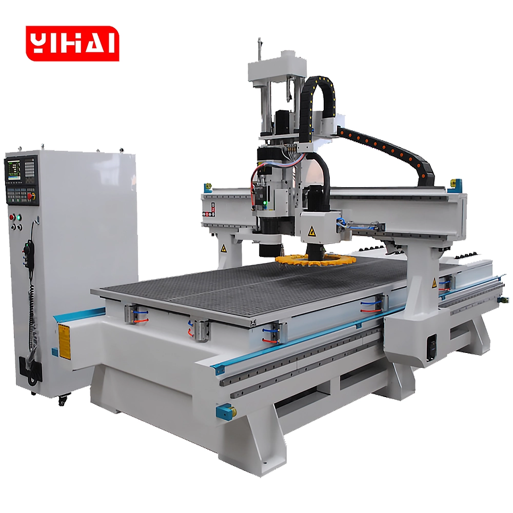 Circular Tool Change CNC Machining Center | Wood Furniture Router