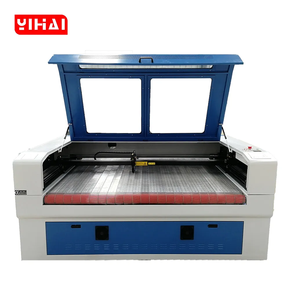 1810 Auto-Feeding CO2 Laser Engraving Machine