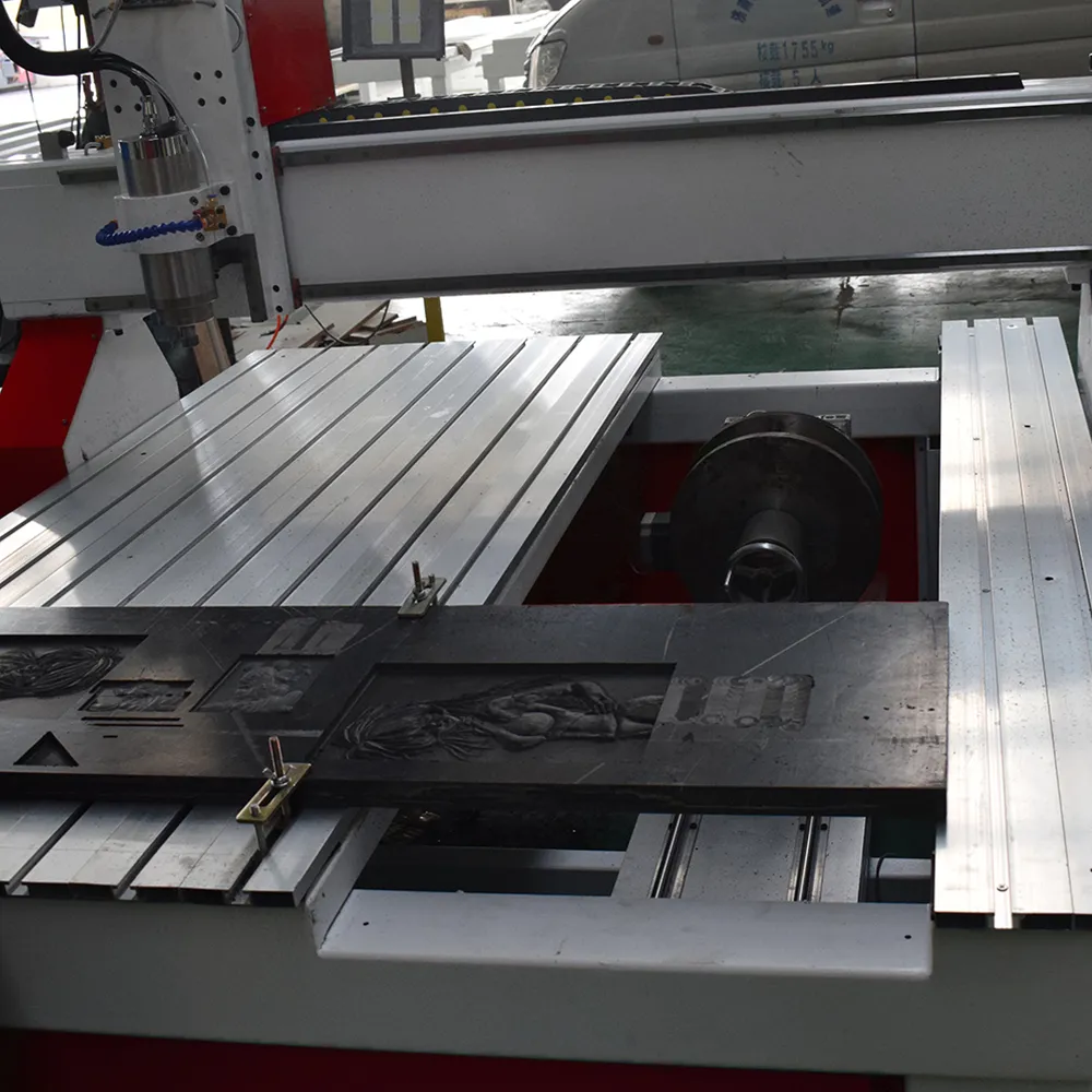 YH1325 4-Axis CNC Router with Concealed Pull-Out Rotary Axis 11 Close-up of the YH1325 4-Axis CNC Router's concealed pull-out rotary axis