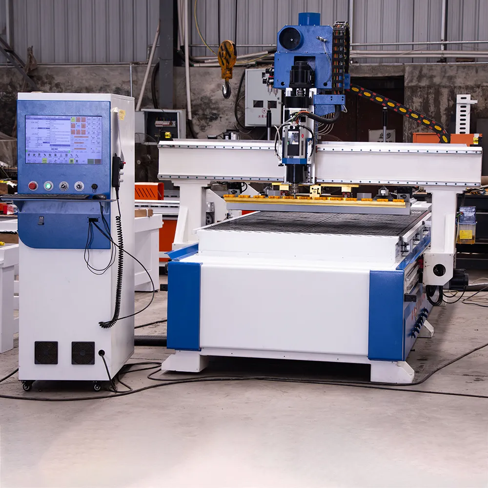 1225 Single Head ATC CNC Router with 12-Tool Linear Magazine 5 Front view of the 1225 YK1PRO CNC engraving machine featuring a 12-position linear ATC tool magazine.